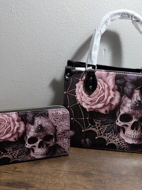 VENOMINA Skullette Exclusive Bag + Wallet Bundle